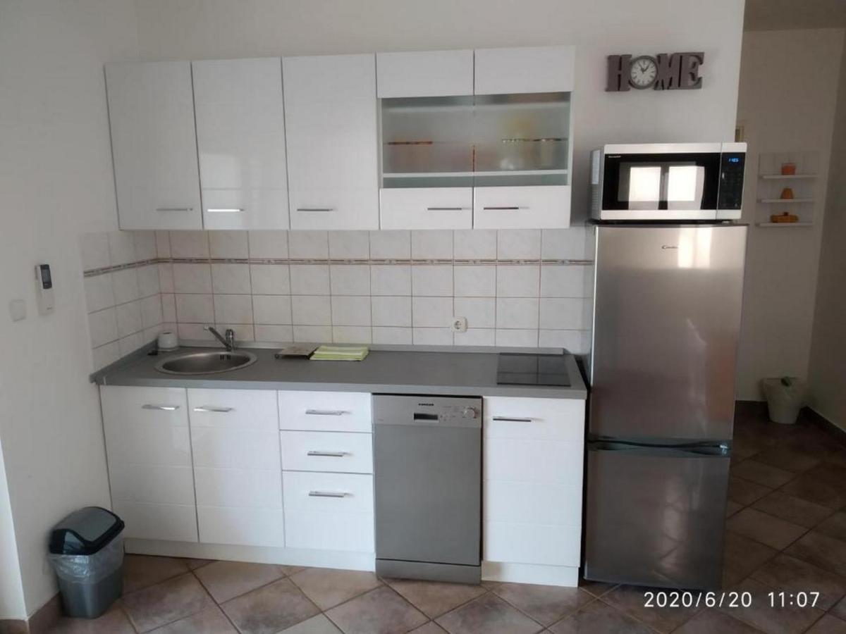 Apartmani Lucia Biograd Biograd Na Moru Zewnętrze zdjęcie