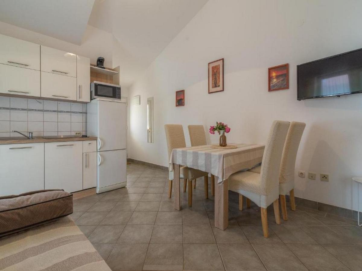Apartmani Lucia Biograd Biograd Na Moru Zewnętrze zdjęcie