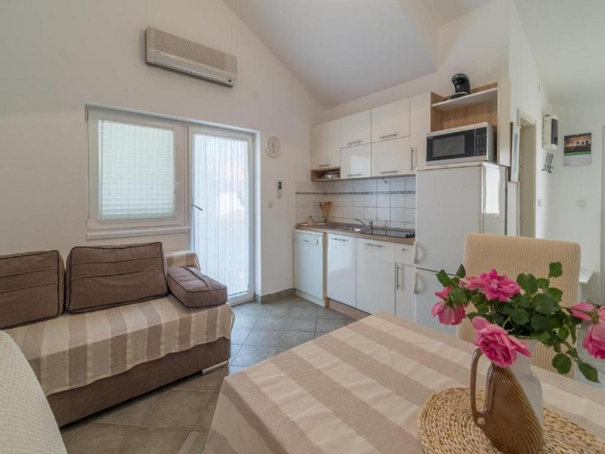 Apartmani Lucia Biograd Biograd Na Moru Zewnętrze zdjęcie